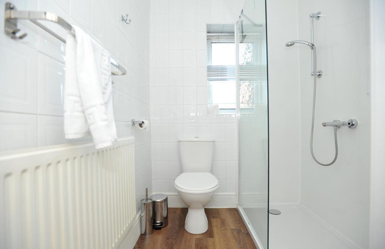 Beechurst Serviced Apartments Τσέλτενχαμ Εξωτερικό φωτογραφία