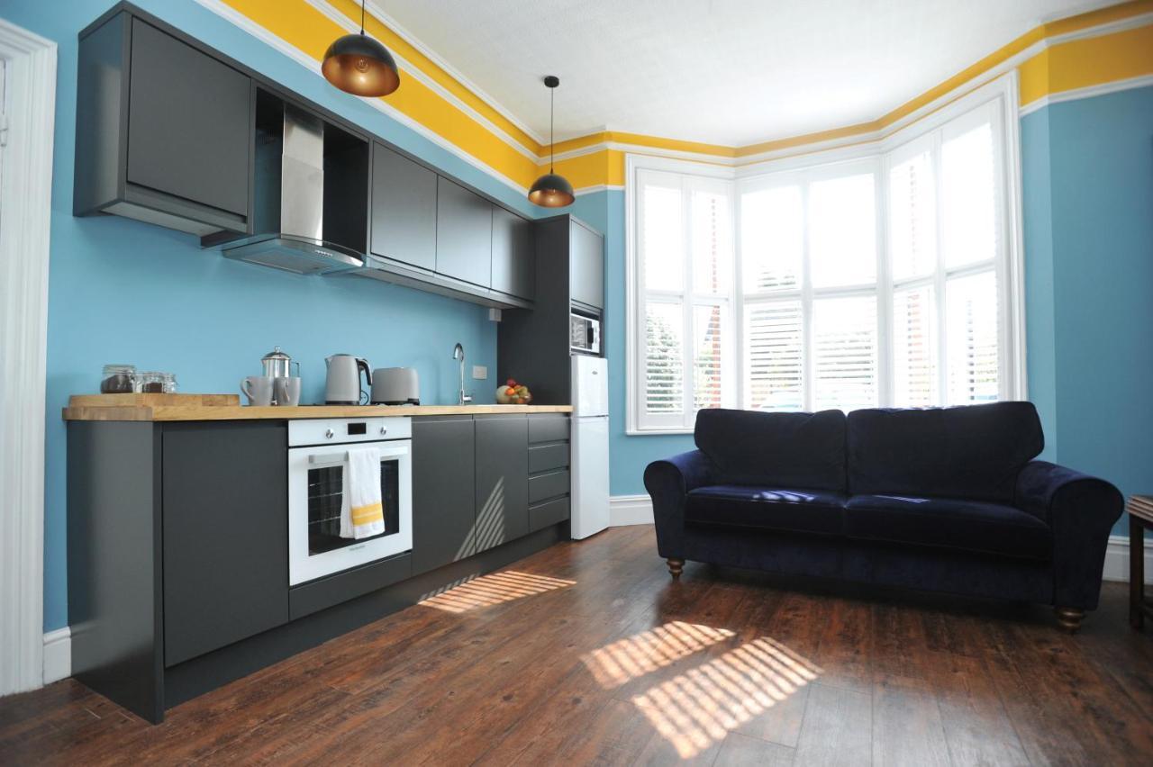 Beechurst Serviced Apartments Τσέλτενχαμ Εξωτερικό φωτογραφία