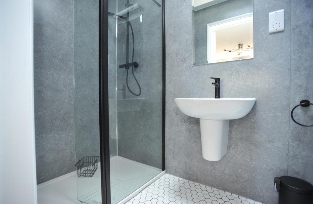 Beechurst Serviced Apartments Τσέλτενχαμ Εξωτερικό φωτογραφία